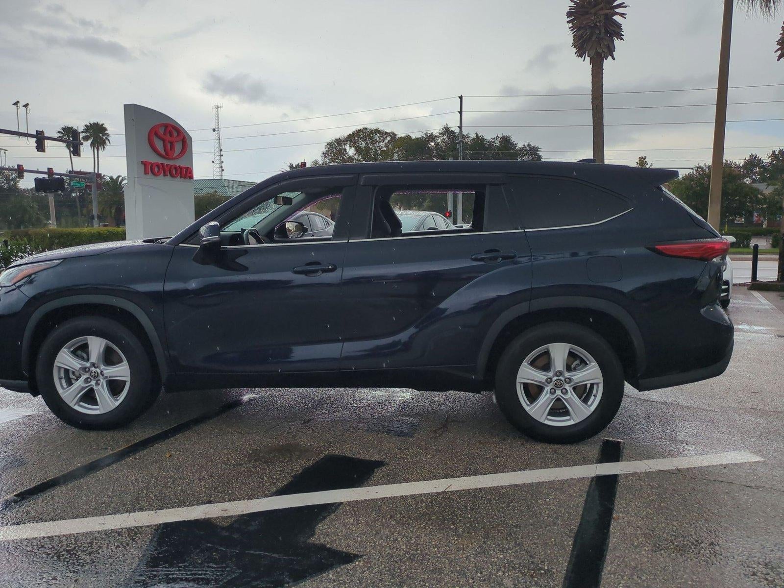 2021 Toyota Highlander LE FWD (GS)