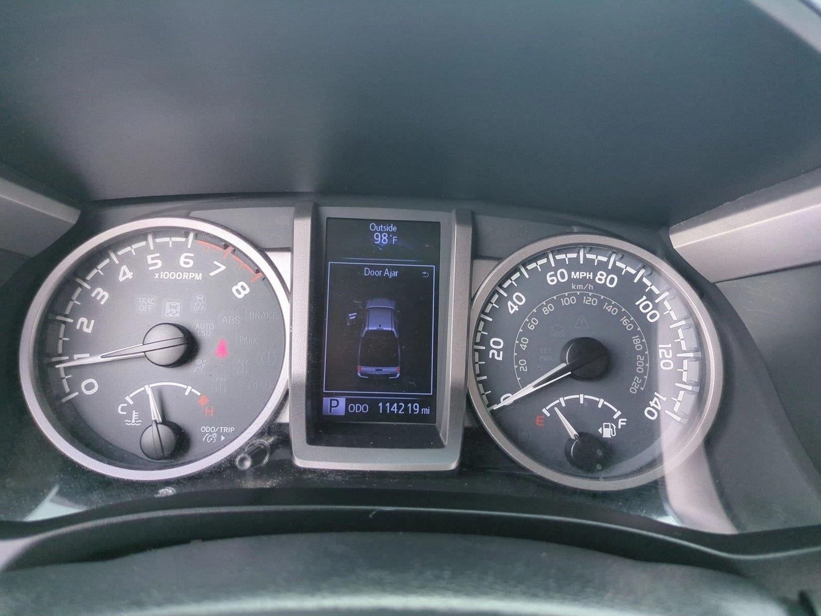 2017 Toyota Tacoma SR5 Double Cab 5' Bed V6 4x2 AT (GS)