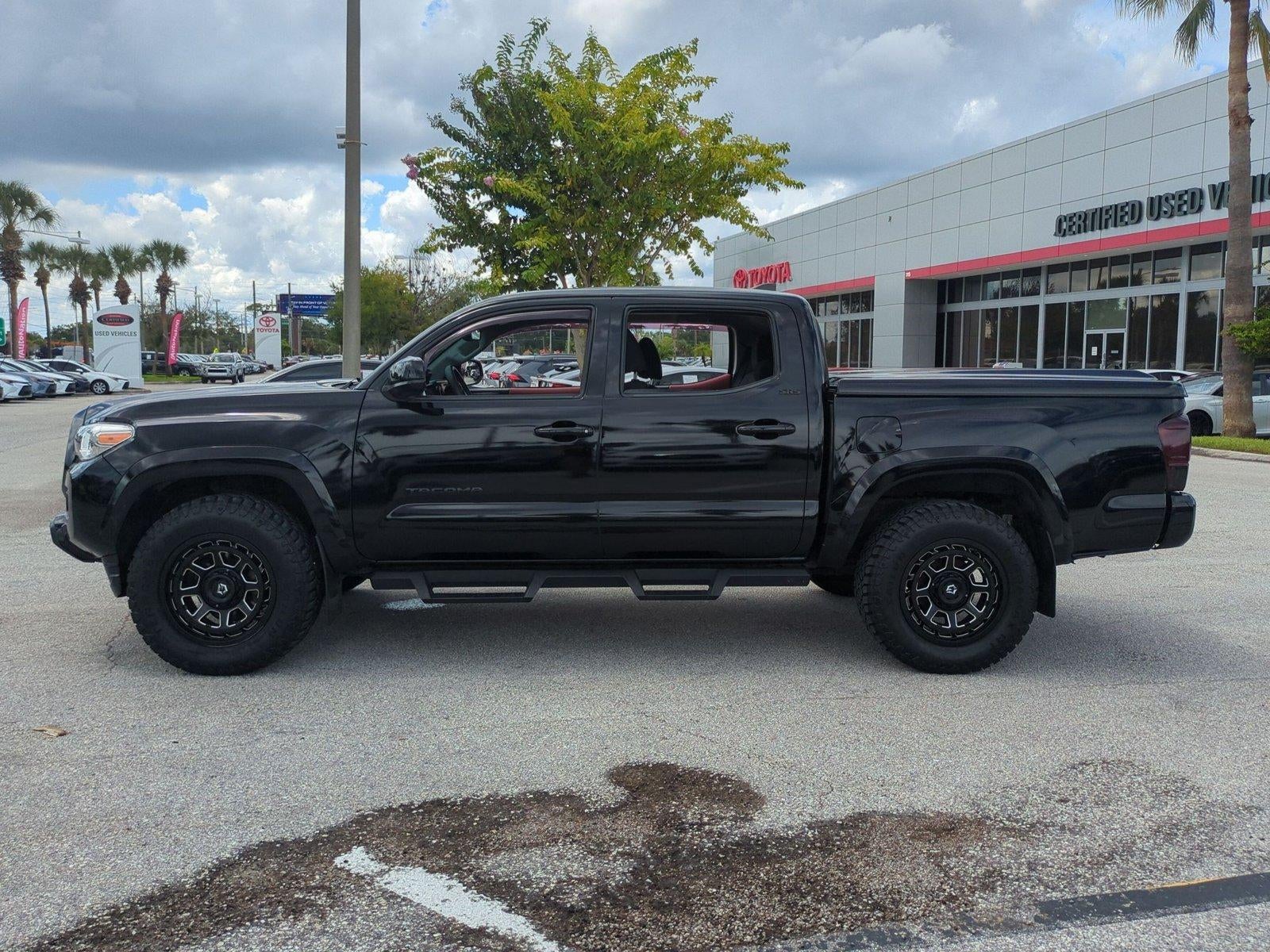 2017 Toyota Tacoma SR5 Double Cab 5' Bed V6 4x2 AT (GS)