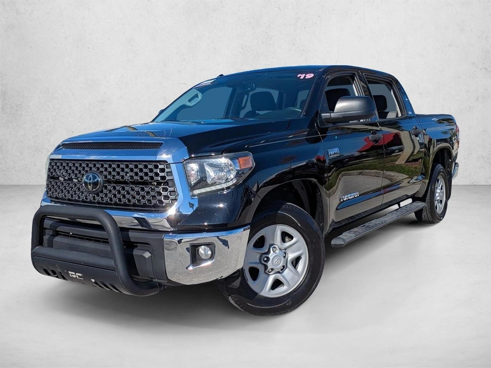 2019 Toyota Tundra 2WD 2WD SR5 CrewMax 5.5' Bed 5.7L (SE)