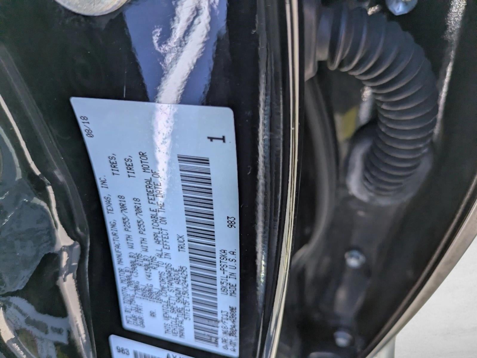 2019 Toyota Tundra 2WD 2WD SR5 CrewMax 5.5' Bed 5.7L (SE)