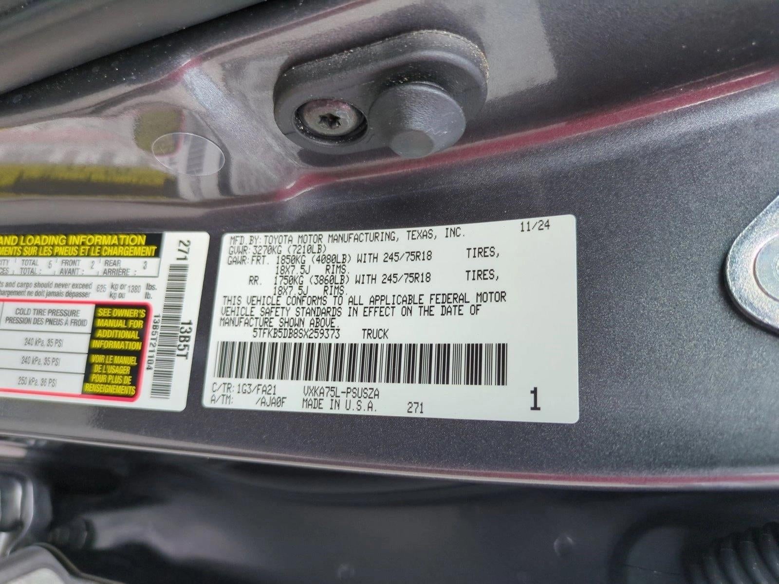 2025 Toyota Tundra 4WD 4WD SR CrewMax 5.5' Bed (Natl)