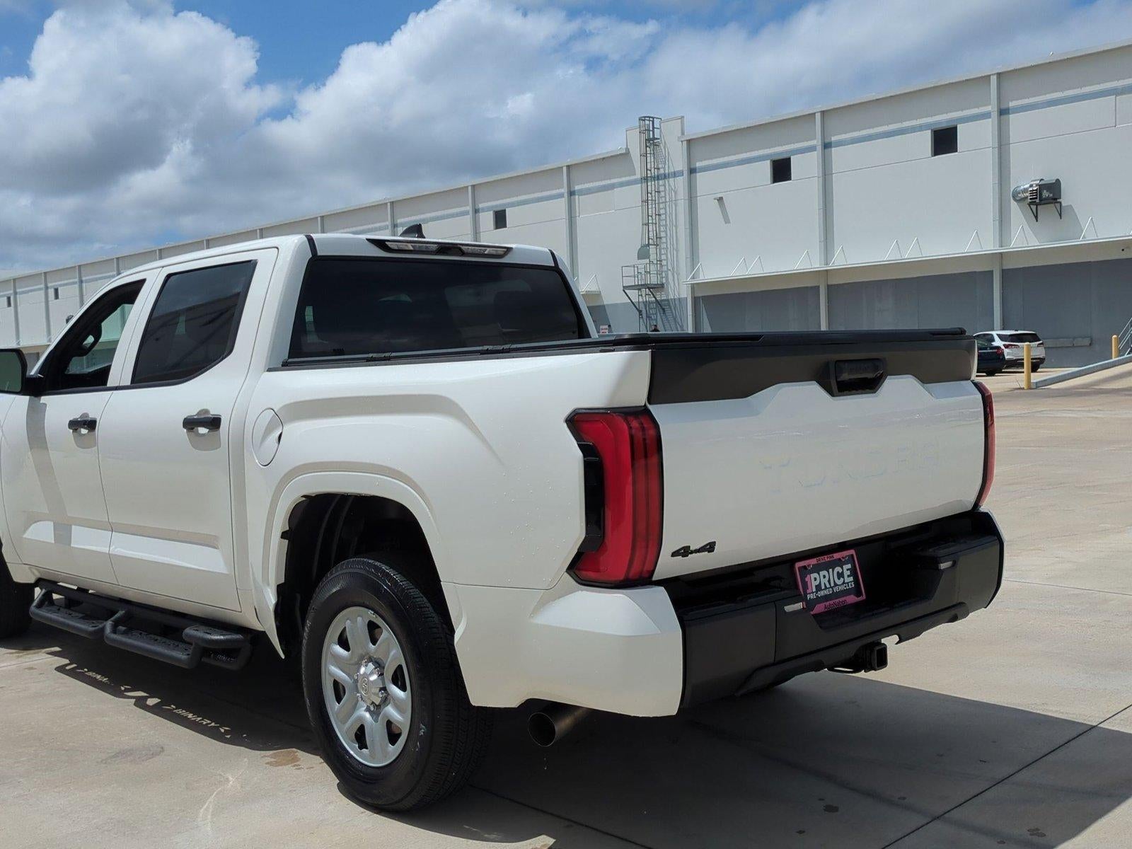 2025 Toyota Tundra 4WD 4WD SR CrewMax 5.5' Bed (Natl)