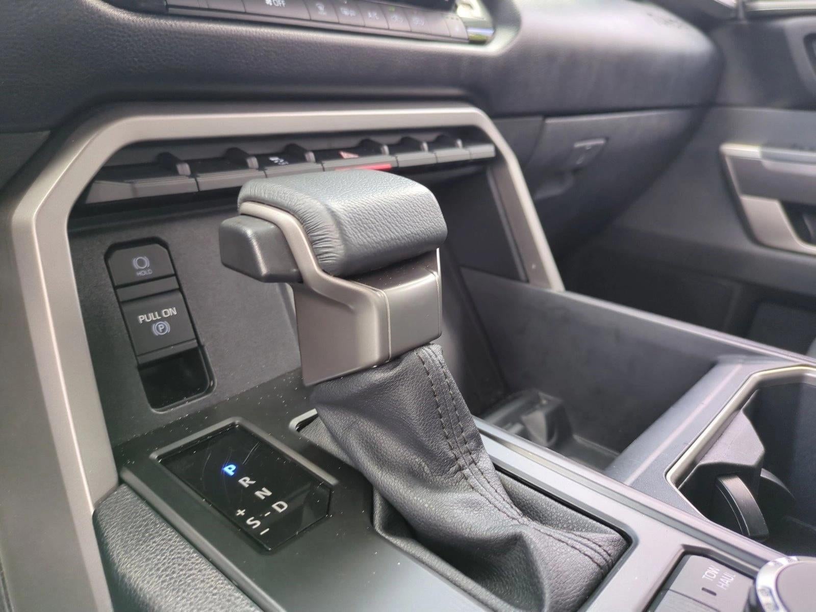 2024 Toyota Tundra 4WD 4WD SR5 CrewMax 5.5' Bed (SE)