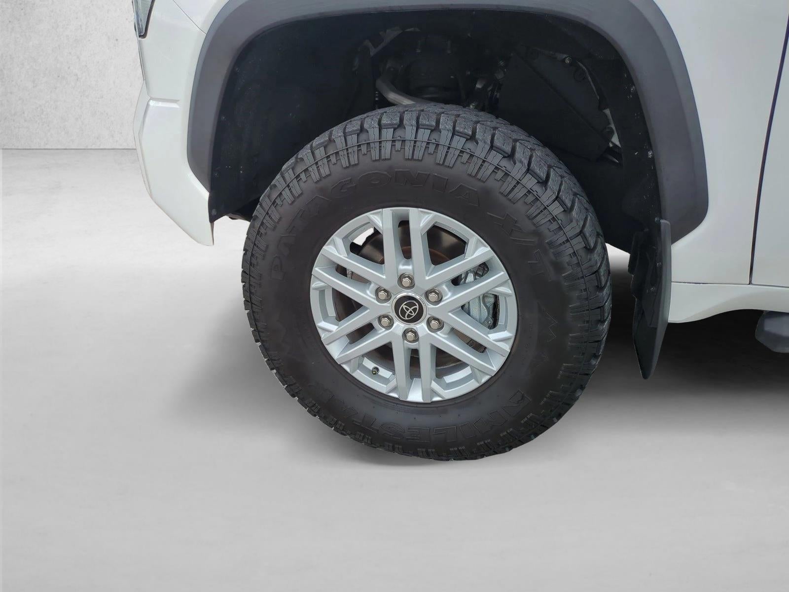 2024 Toyota Tundra 4WD 4WD SR5 CrewMax 5.5' Bed (SE)