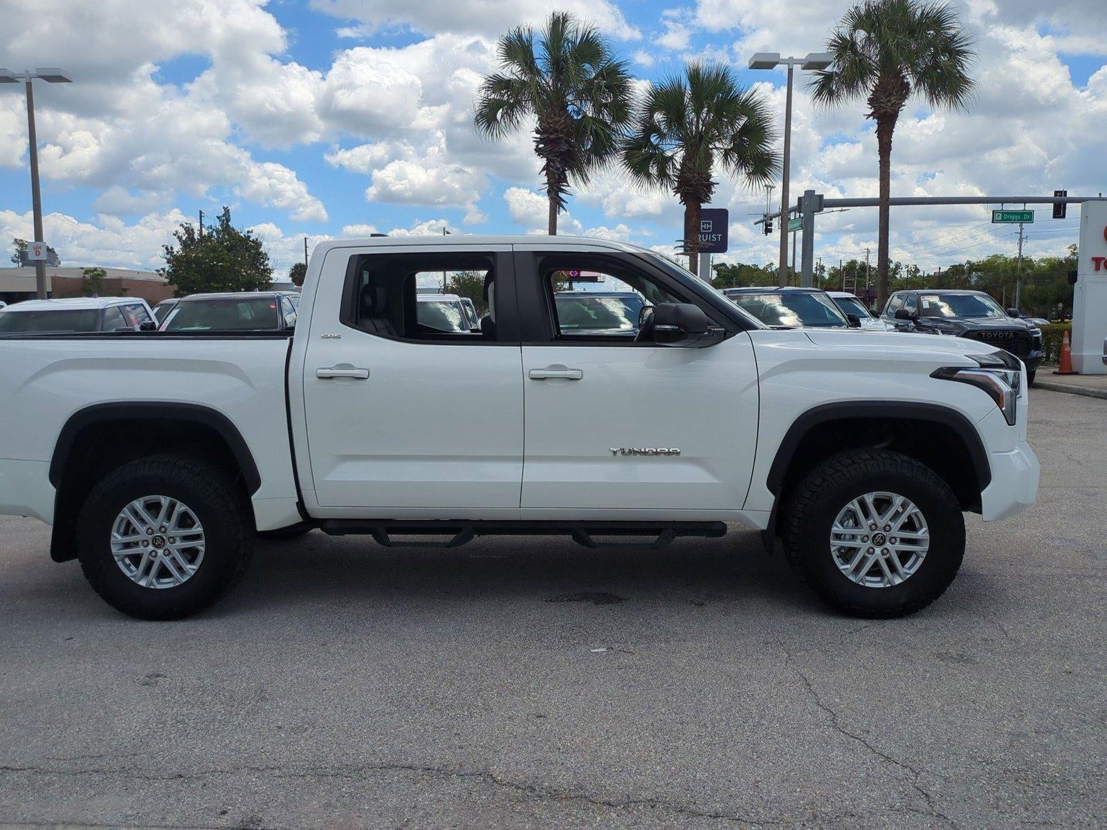 2024 Toyota Tundra 4WD 4WD SR5 CrewMax 5.5' Bed (SE)