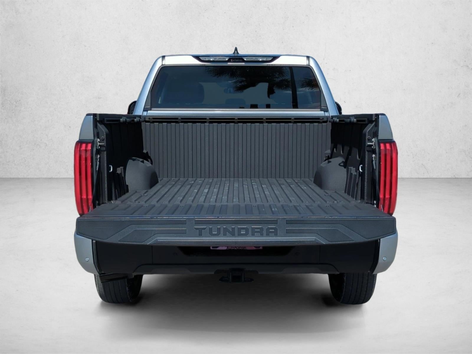 2024 Toyota Tundra 4WD 4WD SR5 CrewMax 5.5' Bed (Natl)