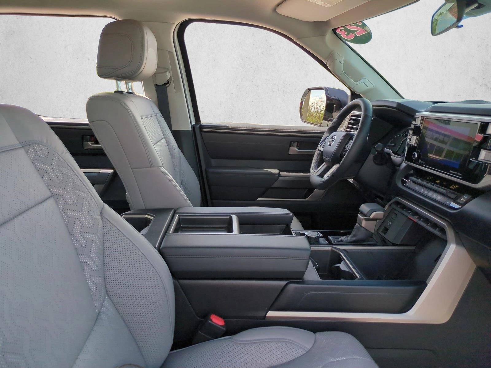 2023 Toyota Tundra 4WD 4WD SR5 CrewMax 5.5' Bed (SE)