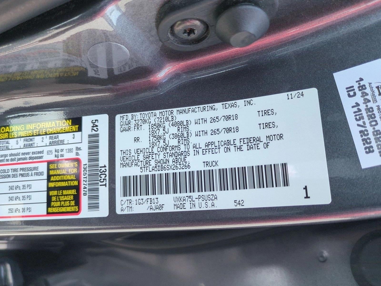 2025 Toyota Tundra 4WD 4WD SR5 CrewMax 5.5' Bed (SE)