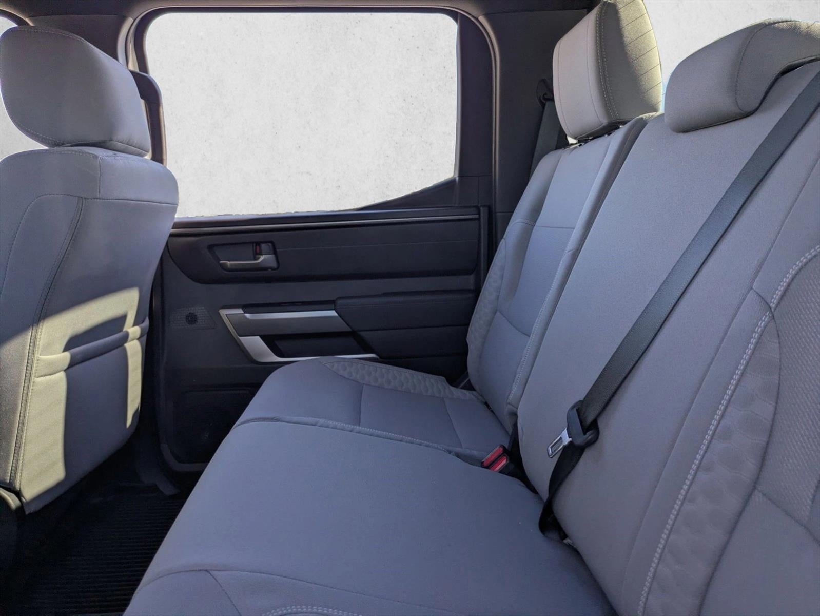 2025 Toyota Tundra 4WD 4WD SR5 CrewMax 5.5' Bed (SE)