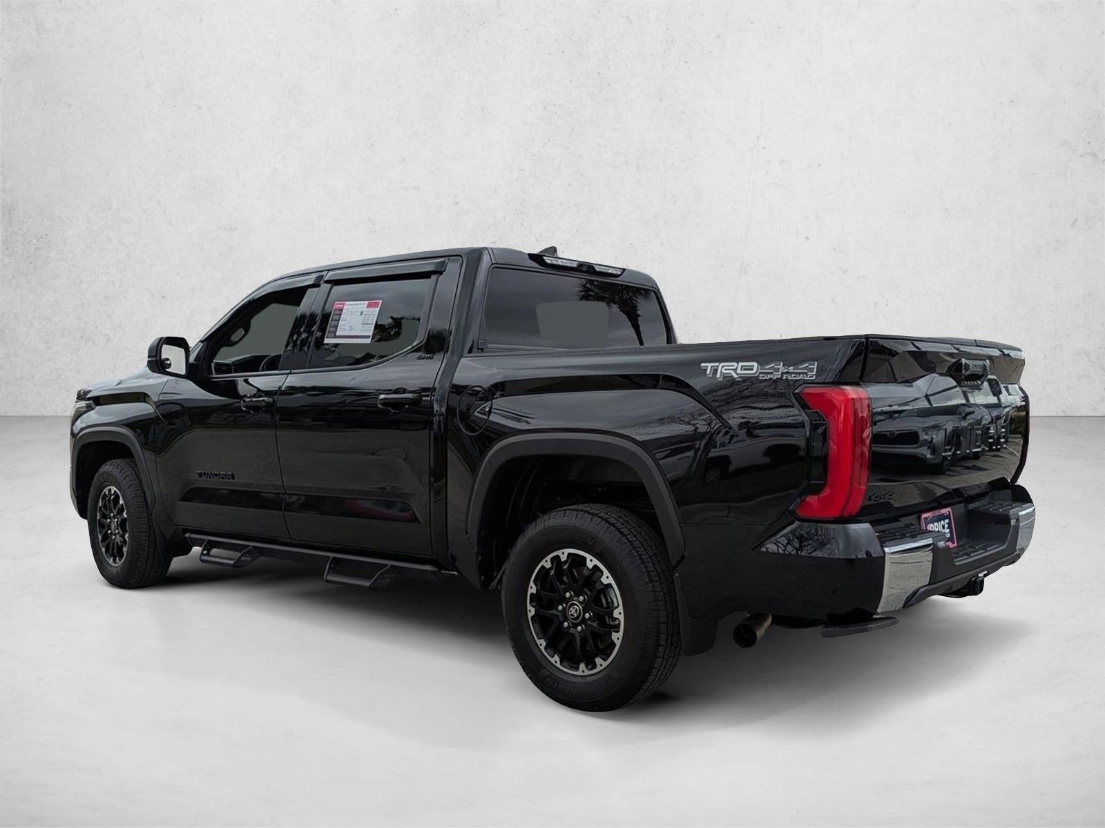 2025 Toyota Tundra 4WD 4WD SR5 CrewMax 5.5' Bed (SE)