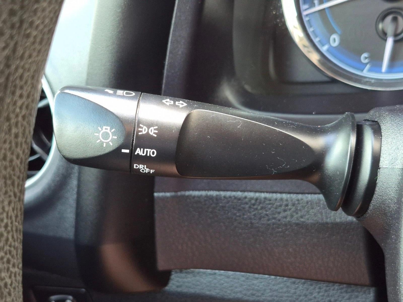 2018 Toyota Corolla LE CVT (Natl)