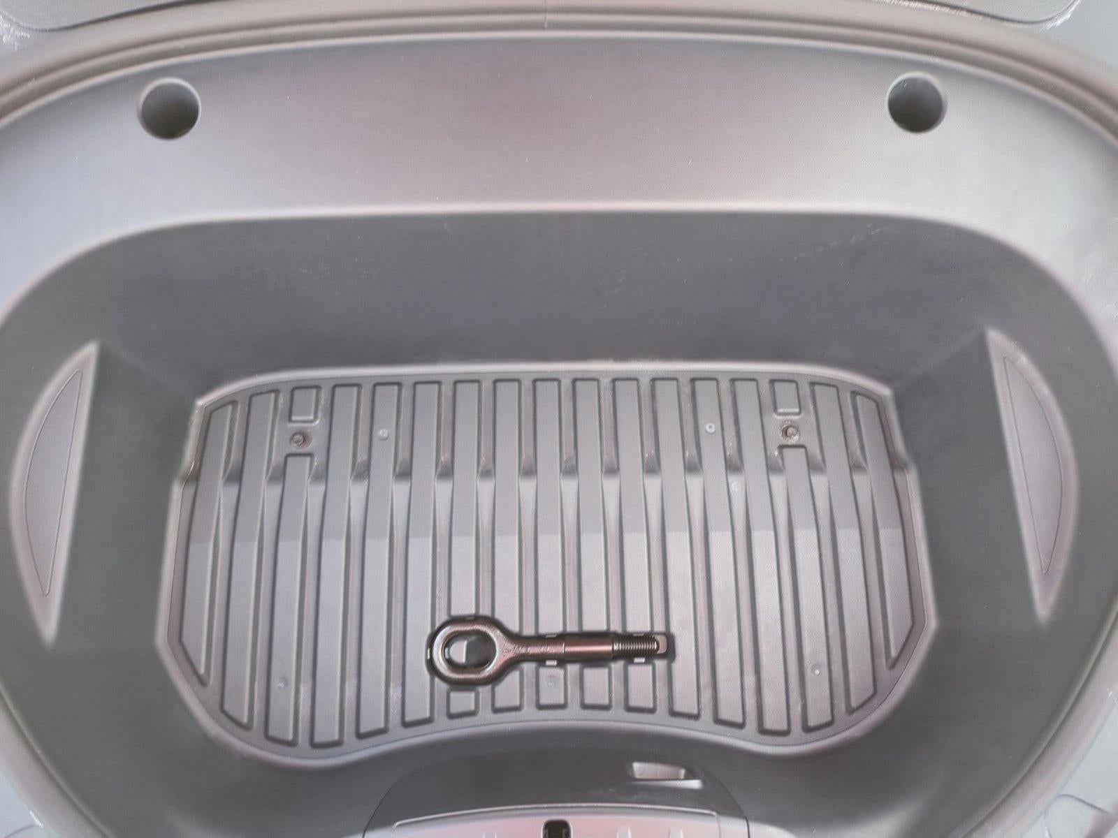 2023 Tesla Model 3 RWD