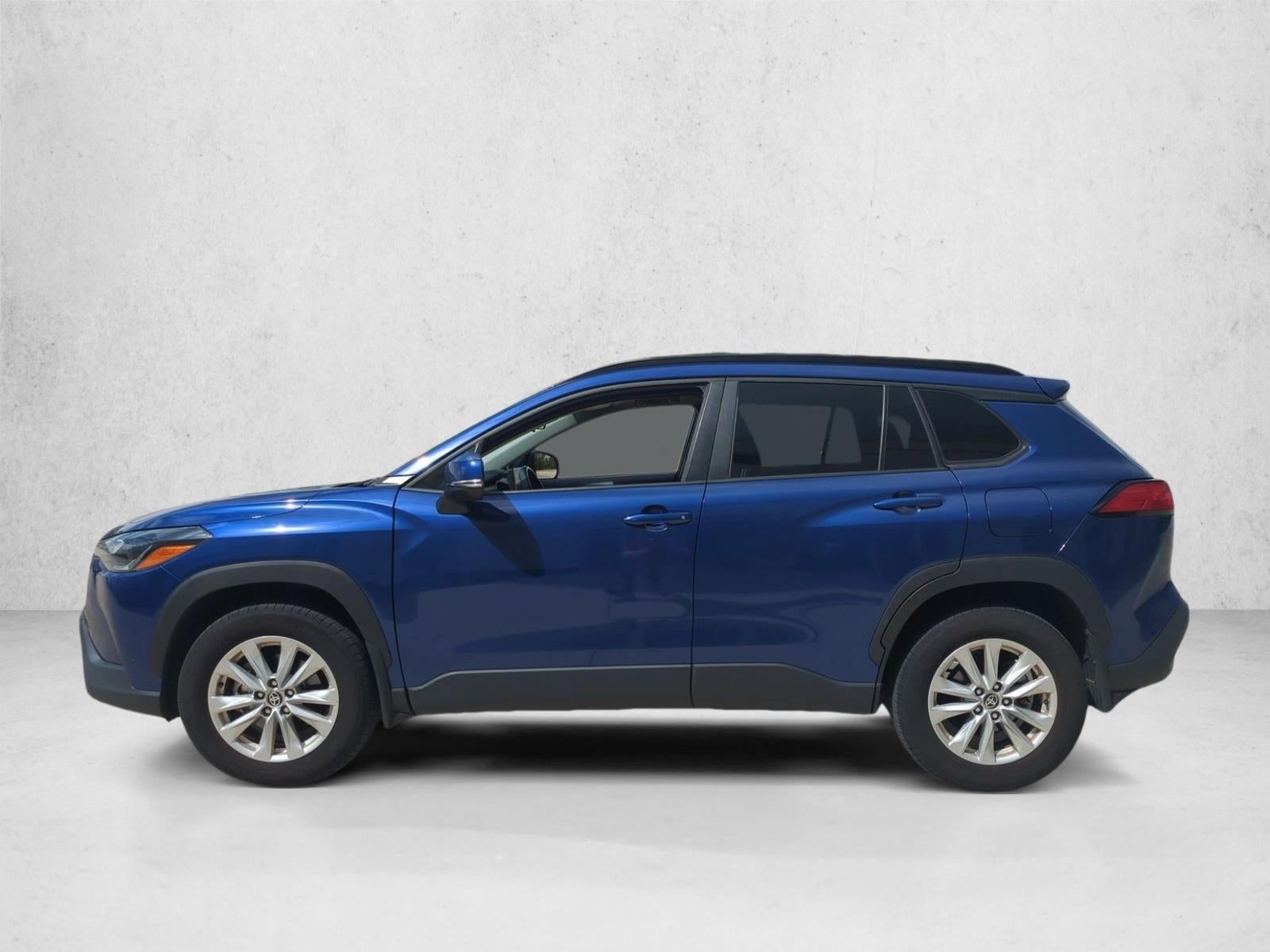 2023 Toyota Corolla Cross LE 2WD (Natl)
