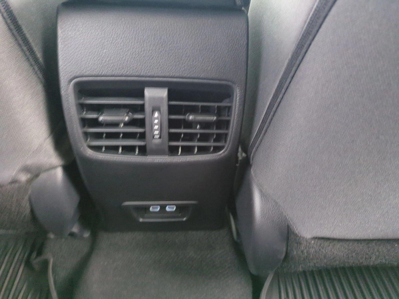 2024 Toyota Corolla Cross LE 2WD (Natl)
