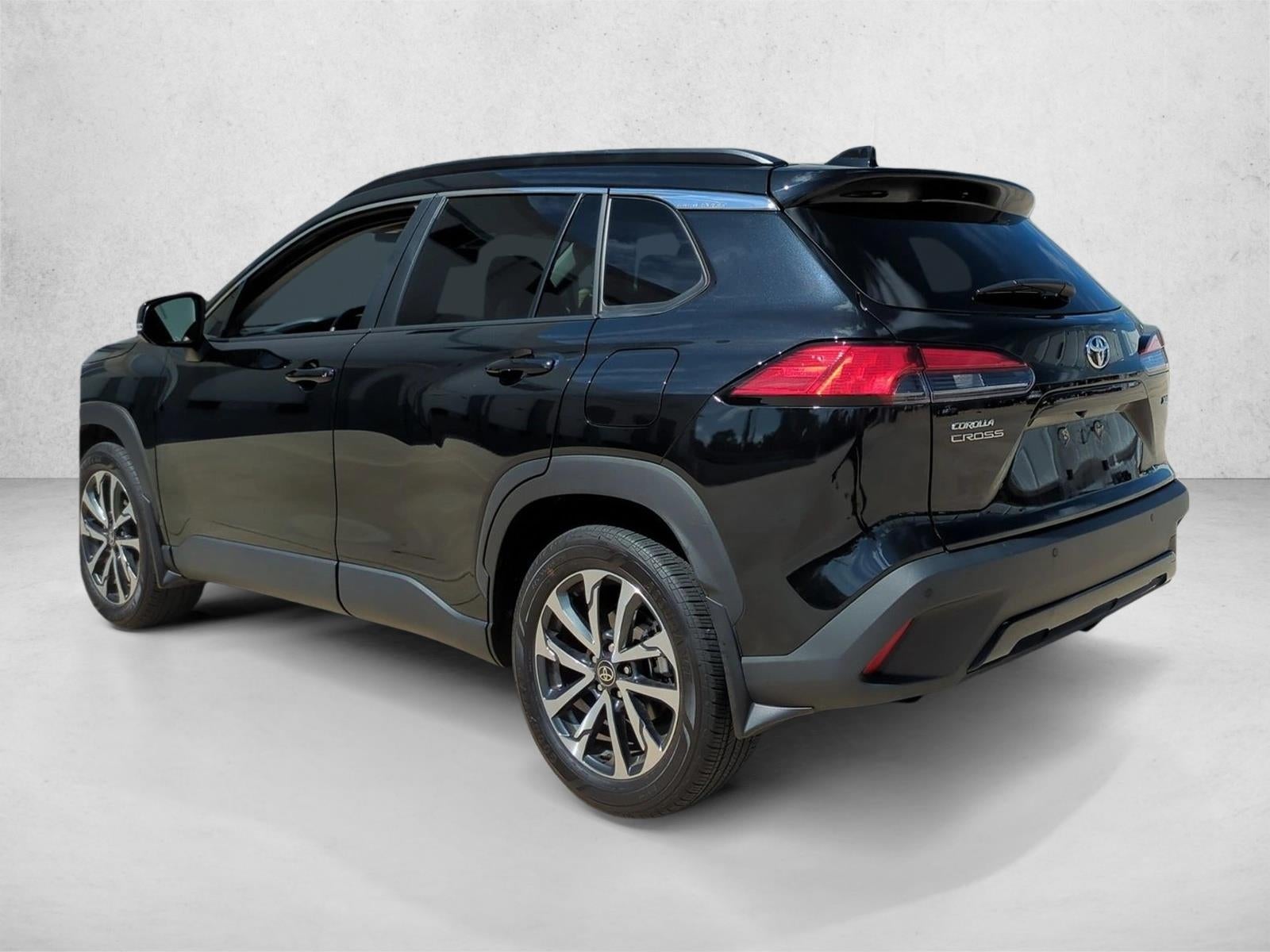 2025 Toyota Corolla Cross XLE 2WD (Natl)