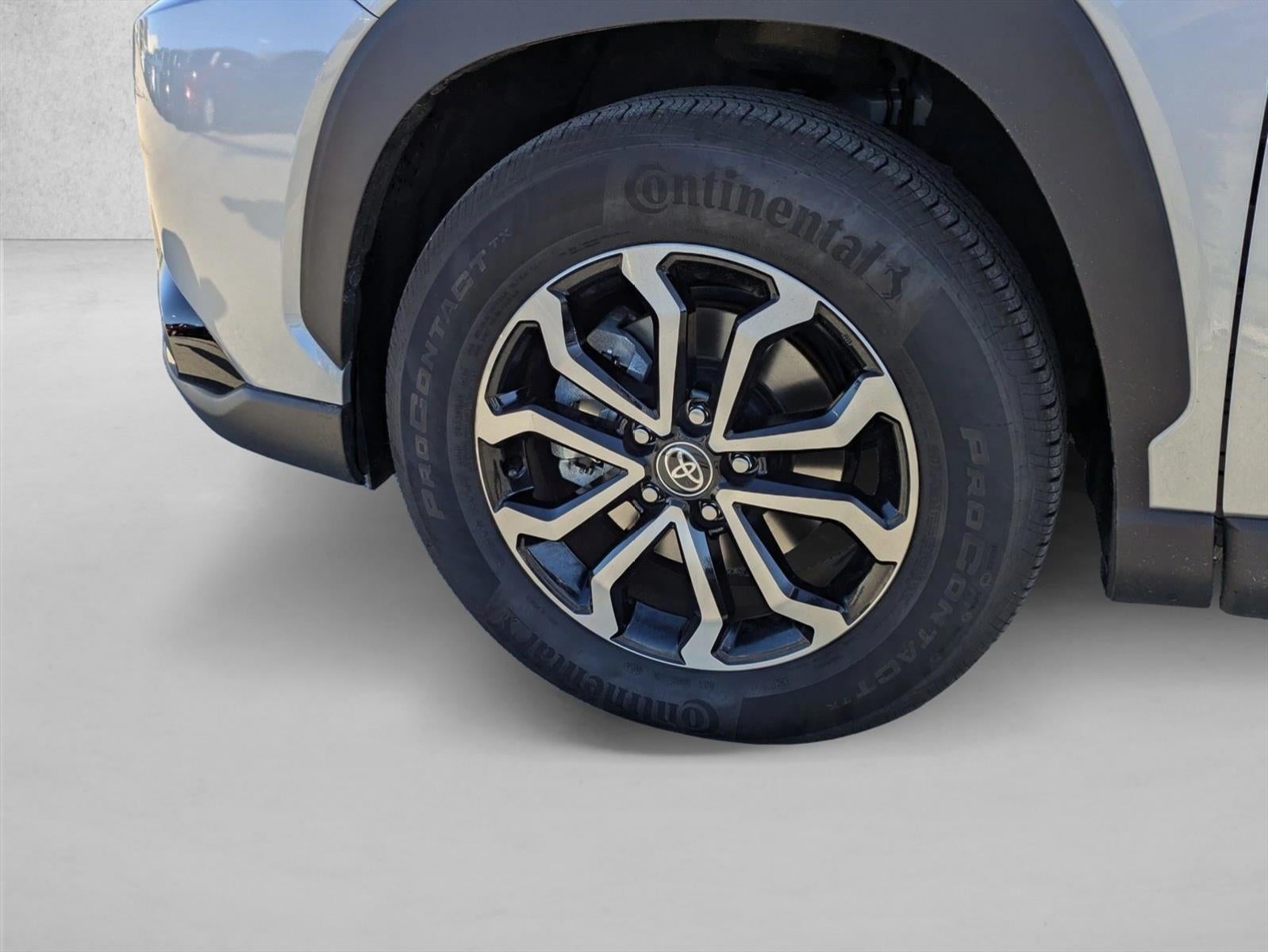 2025 Toyota Corolla Cross Hybrid SE 4WD (Natl)