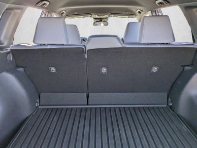 2025 Toyota Corolla Cross Hybrid SE 4WD (Natl)