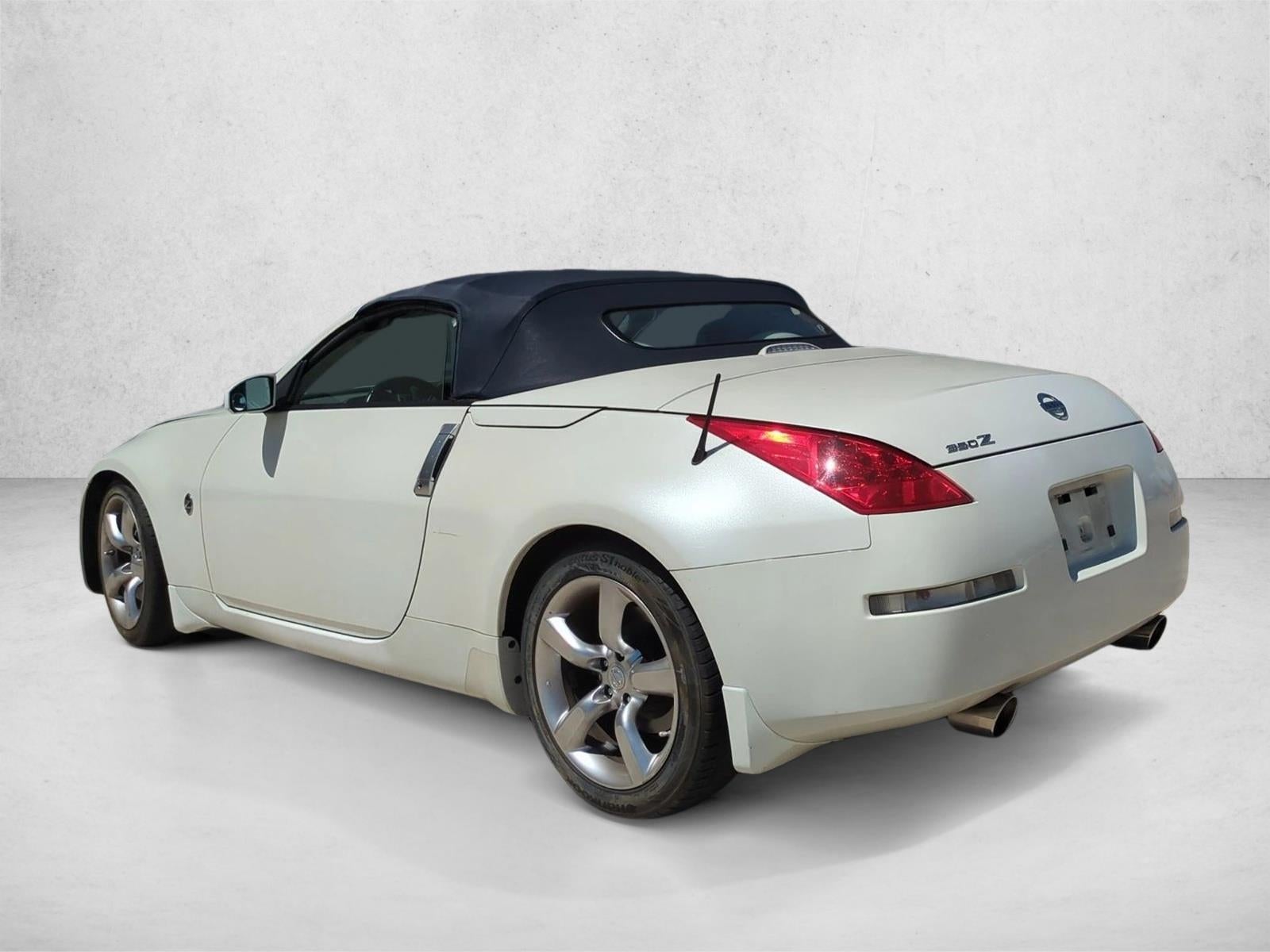 2006 Nissan 350Z 2dr Roadster Touring Manual