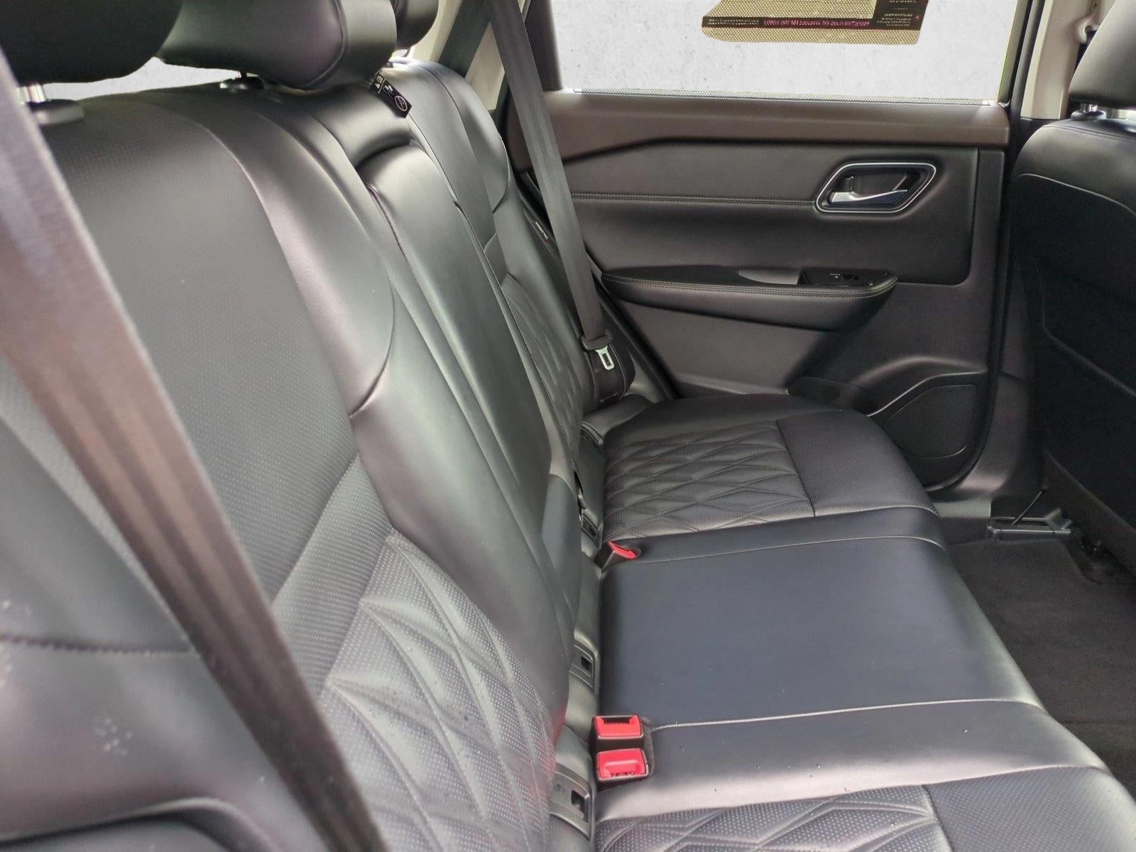 2022 Nissan Rogue FWD Platinum