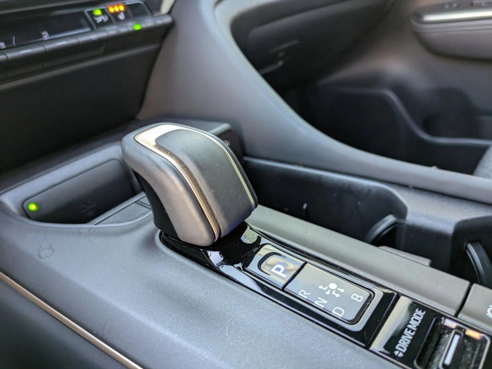 2023 Toyota Crown XLE AWD (Natl)