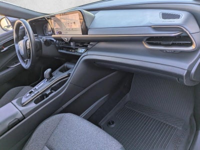 2023 Toyota Crown XLE AWD (Natl)