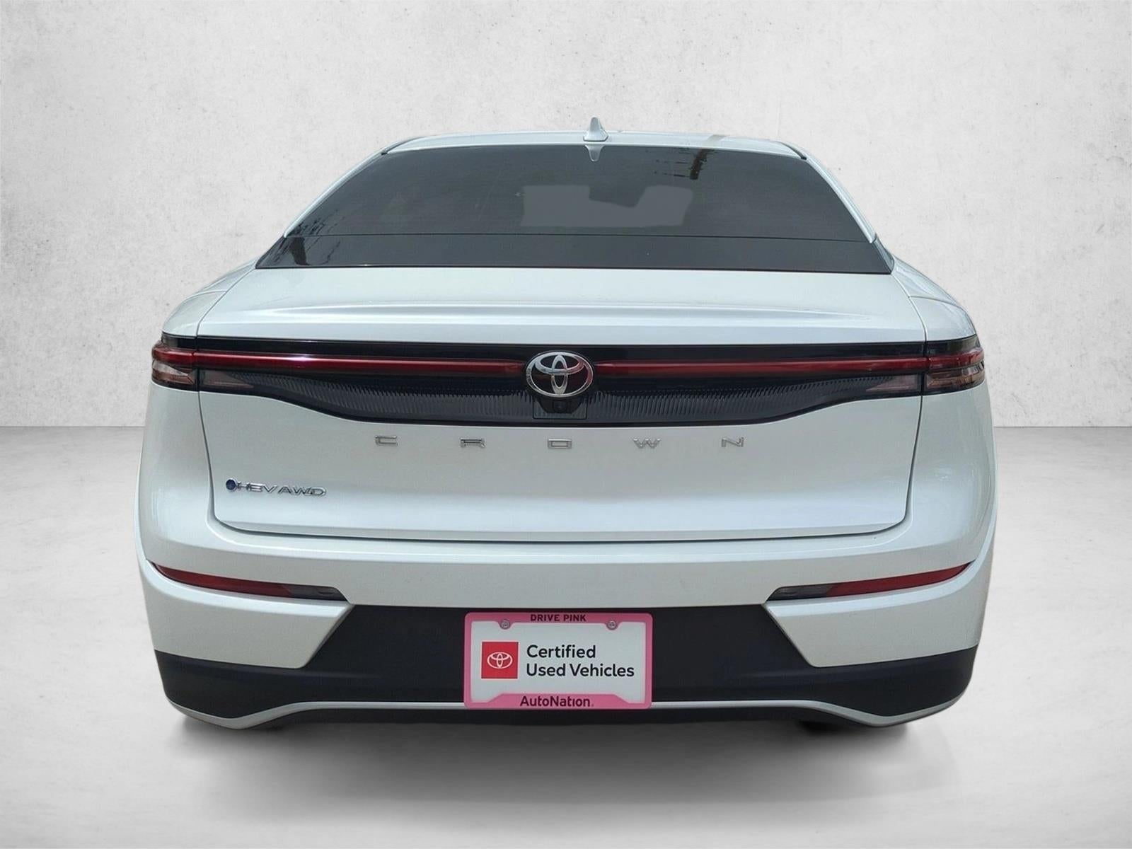 2026 Toyota Crown XLE AWD (Natl)