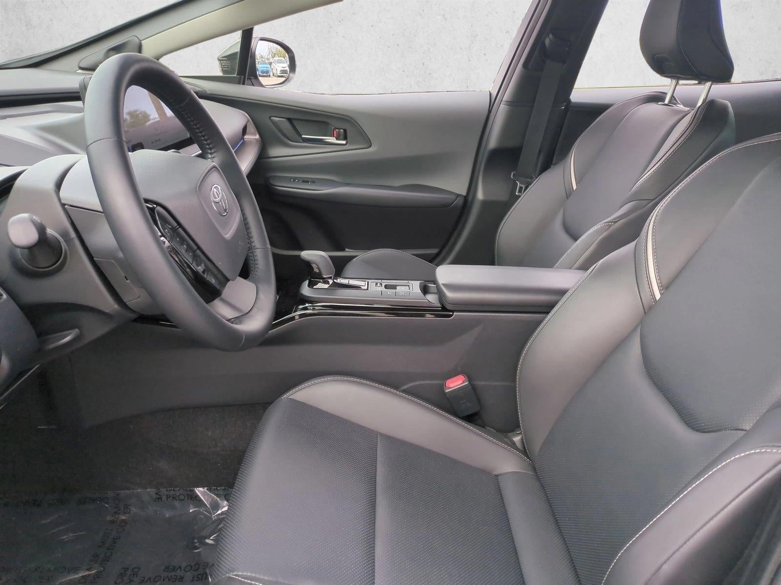 2025 Toyota Prius Limited (Natl)