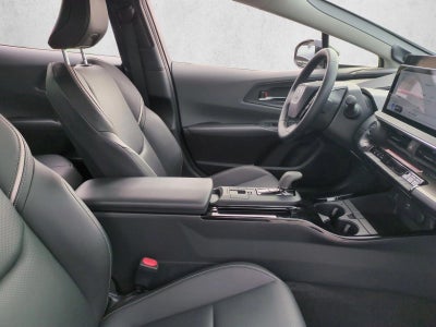 2025 Toyota Prius Limited (Natl)