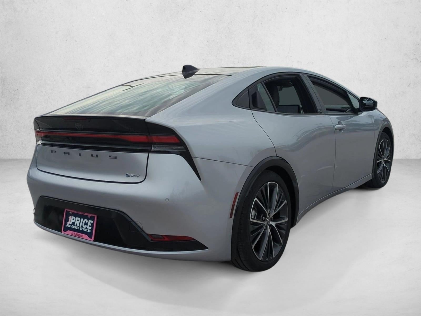 2025 Toyota Prius Limited (Natl)