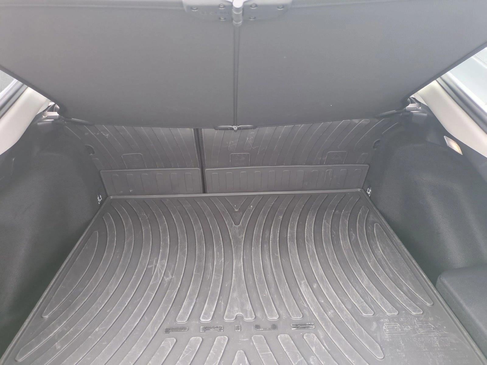 2025 Toyota Prius Limited (Natl)