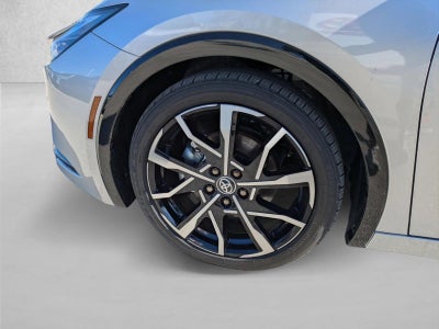 2025 Toyota Prius Plug-In Hybrid XSE (Natl)