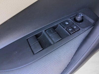 2025 Toyota Corolla Hybrid LE FWD (Natl)