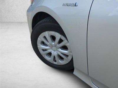 2022 Toyota Prius L Eco (Natl)