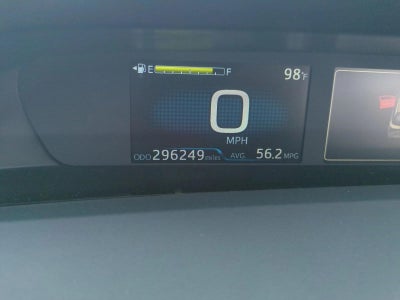 2022 Toyota Prius L Eco (Natl)