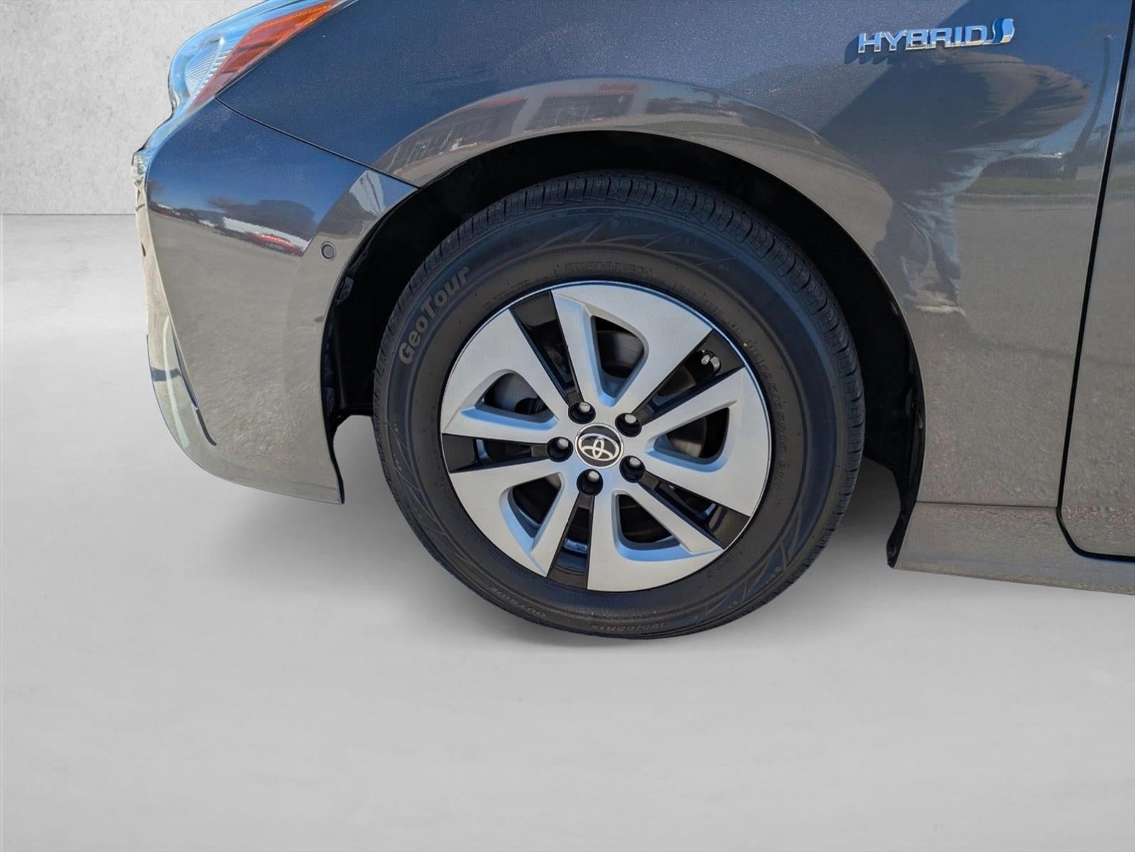 2018 Toyota Prius Two (Natl)