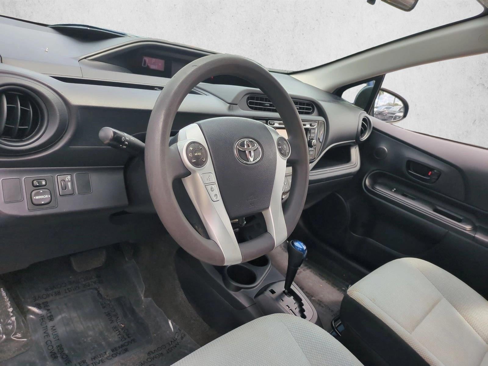 2015 Toyota Prius c 5dr HB One (SE)