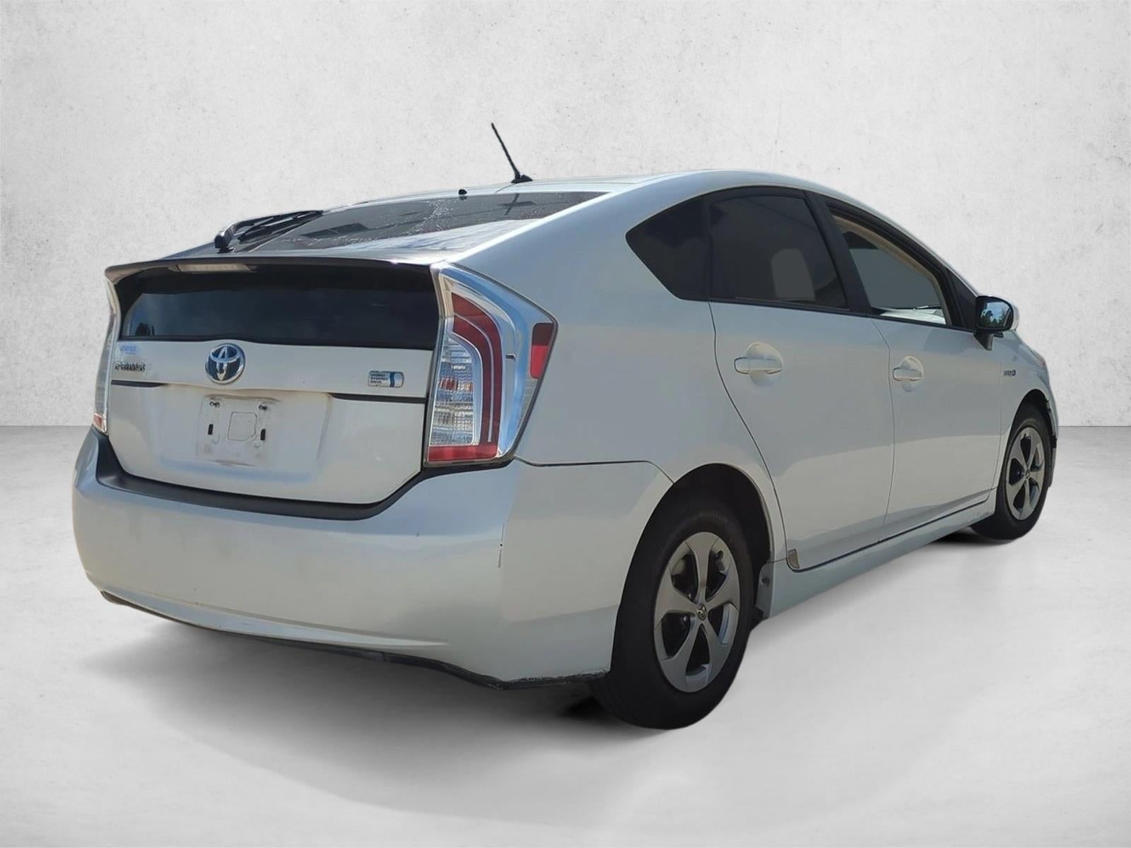 2013 Toyota Prius 5dr HB Two (Natl)