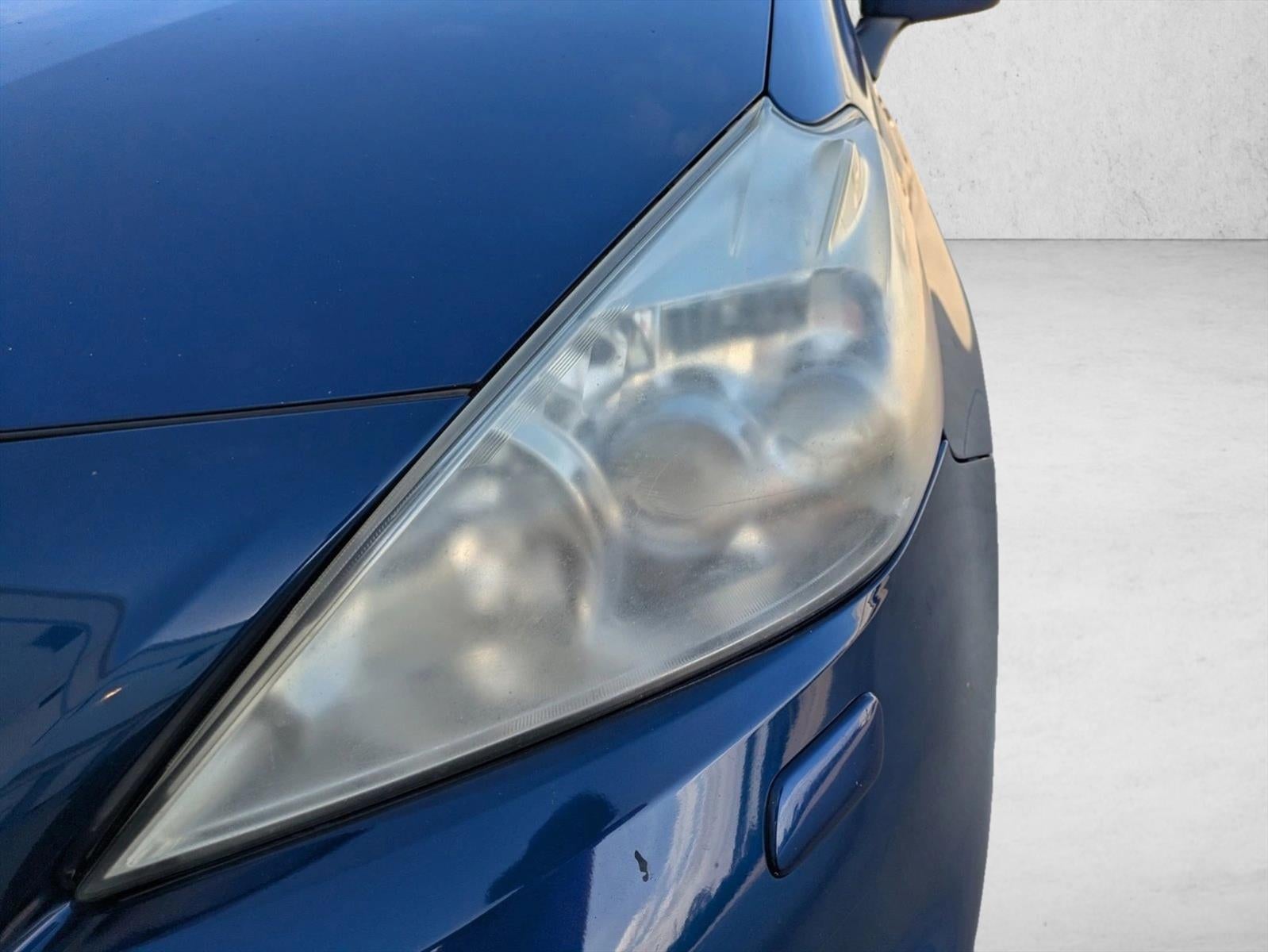 2012 Toyota Prius v 5dr Wgn Five (Natl)