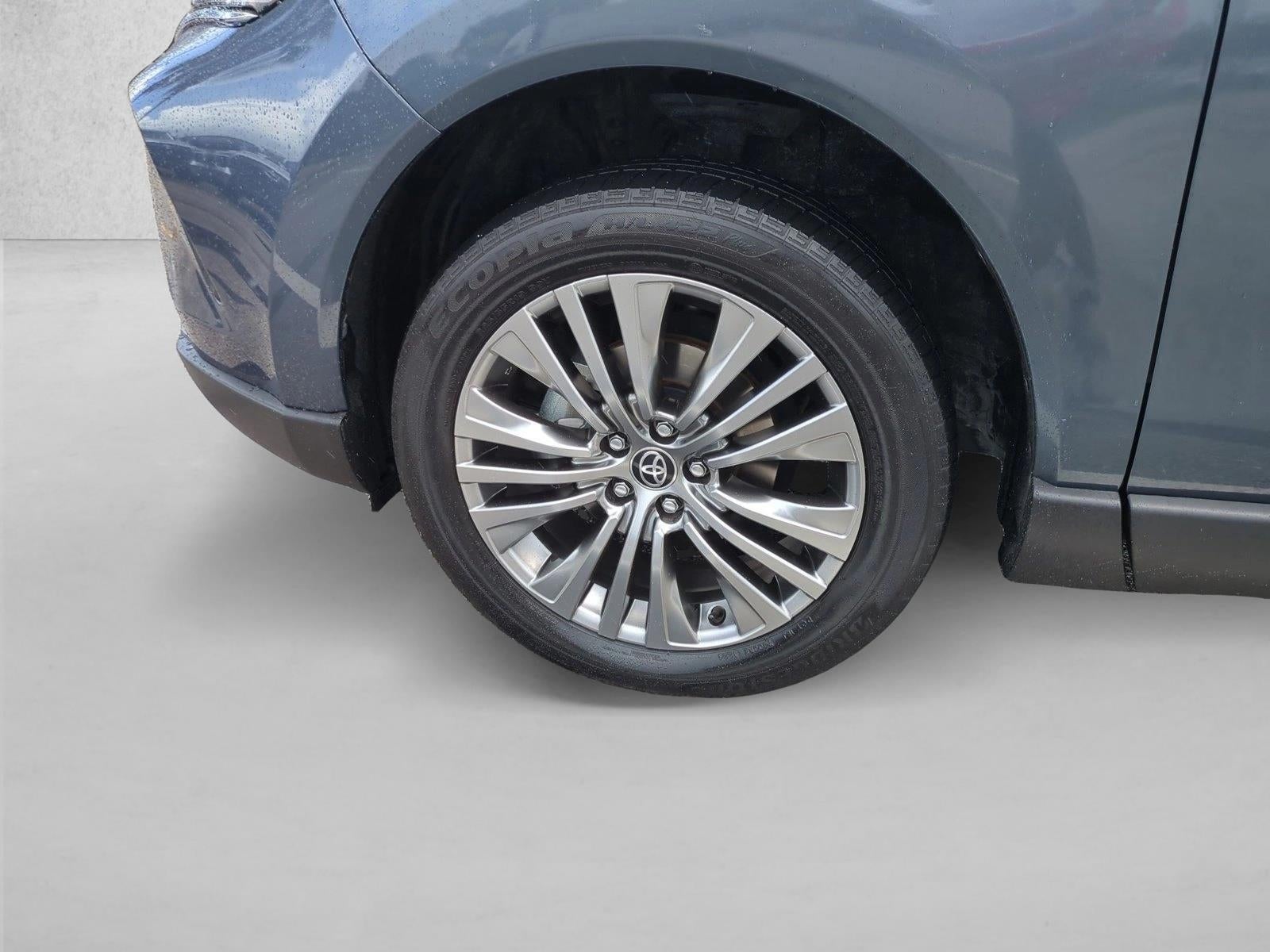 2024 Toyota Venza XLE AWD (SE)