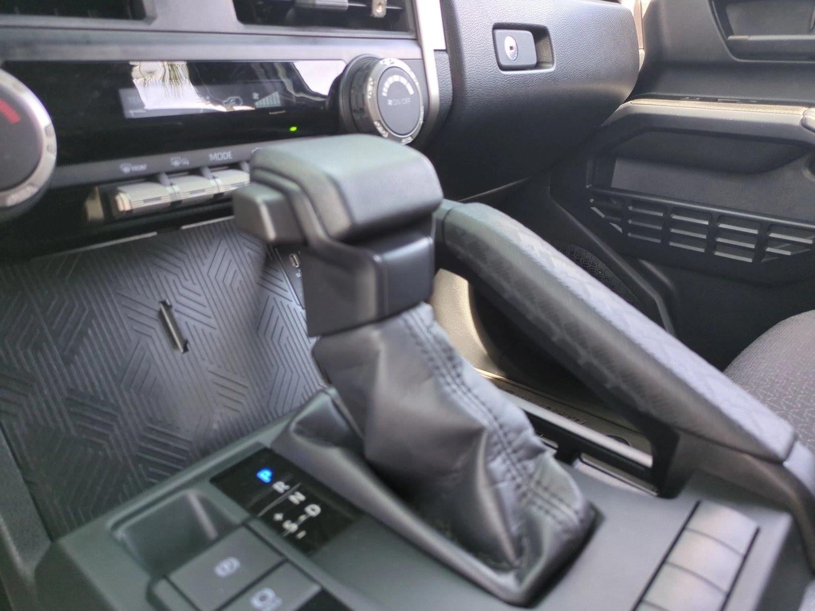 2025 Toyota 4Runner SR5 2WD (Natl)