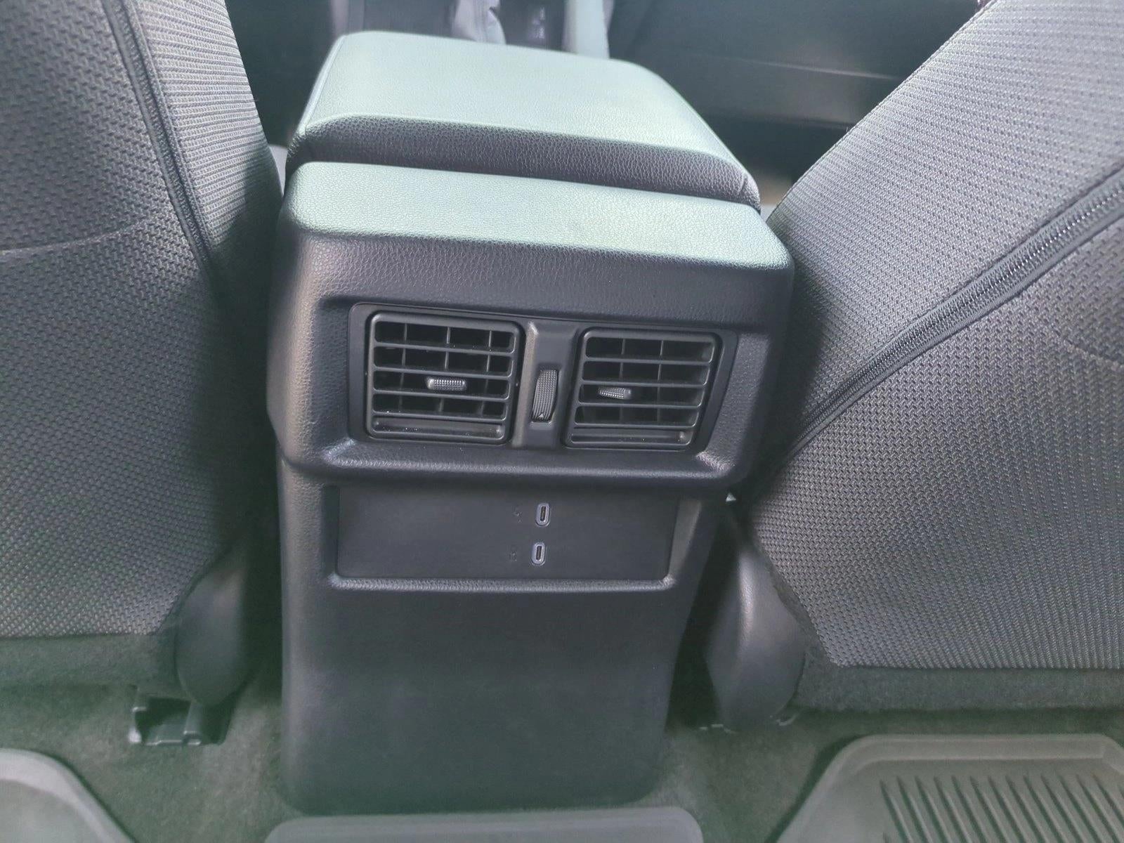 2025 Toyota 4Runner SR5 2WD (Natl)