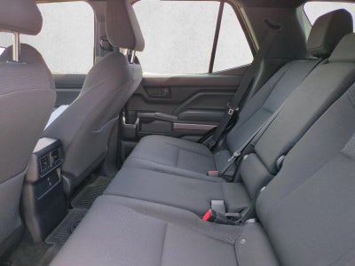2025 Toyota 4Runner SR5 2WD (Natl)