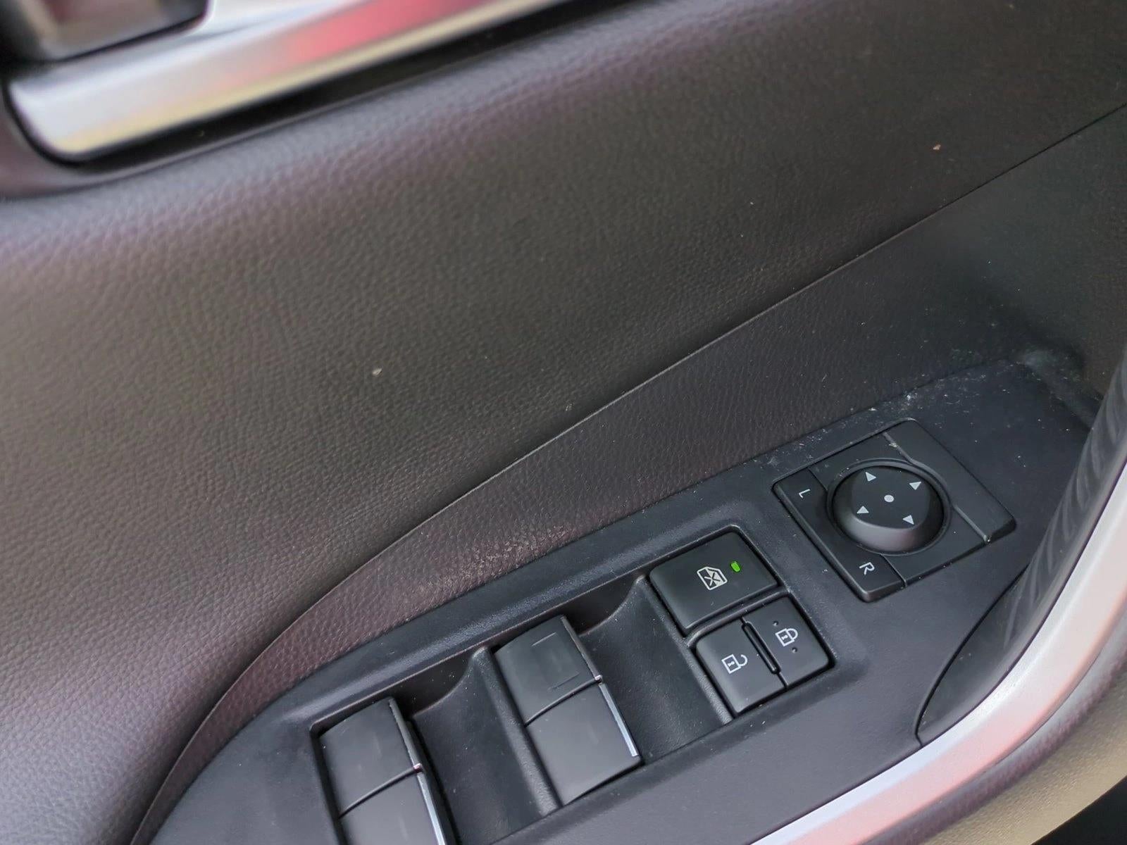 2025 Toyota RAV4 Plug-In Hybrid XSE (Natl)