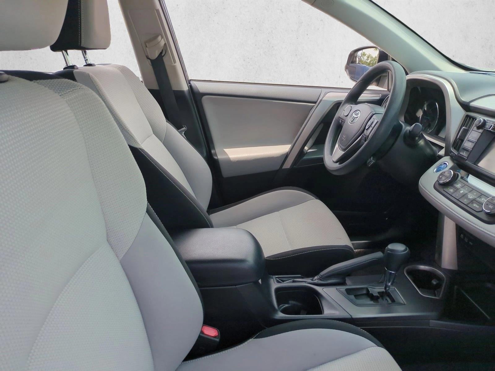 2018 Toyota RAV4 Hybrid LE AWD (Natl)