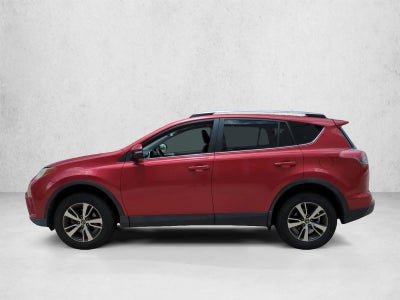 2017 Toyota RAV4 XLE FWD (GS)