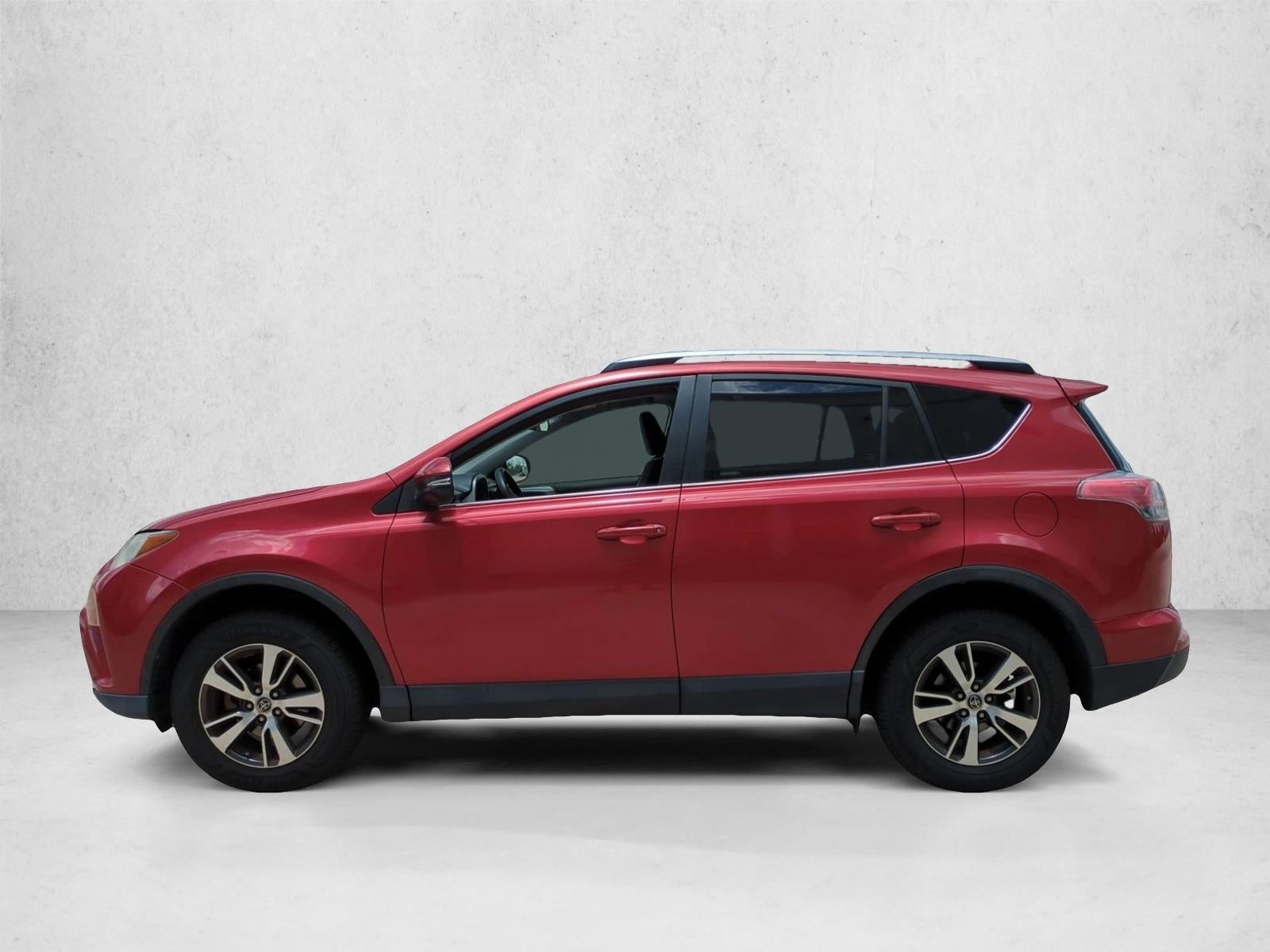 2017 Toyota RAV4 XLE FWD (GS)