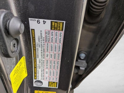 2017 Toyota RAV4 LE FWD (GS)