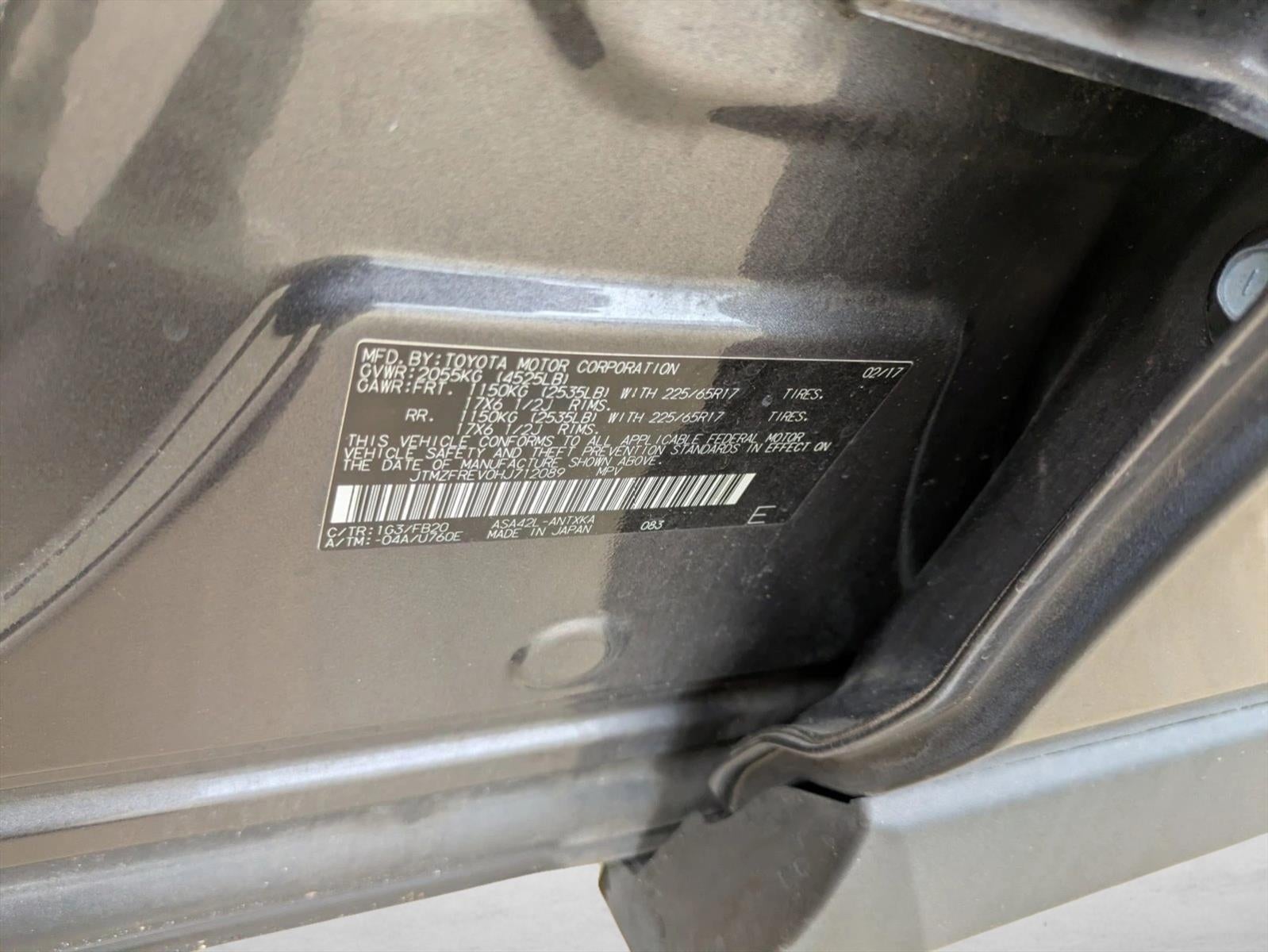 2017 Toyota RAV4 LE FWD (GS)