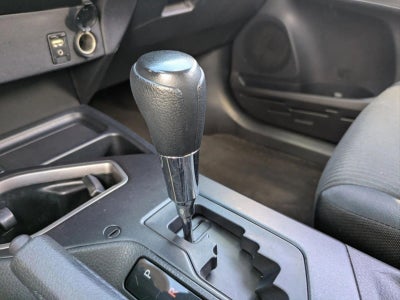 2017 Toyota RAV4 LE FWD (GS)